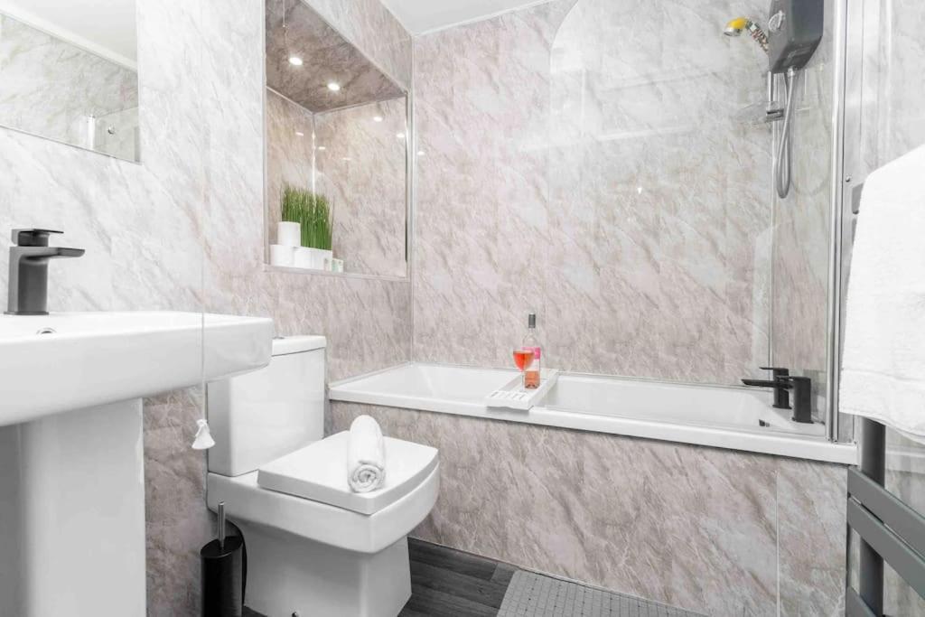 ✪Central✪6Bed✪ Parking✪Pool Table✪Private Patio ✪ 伯明翰 外观 照片