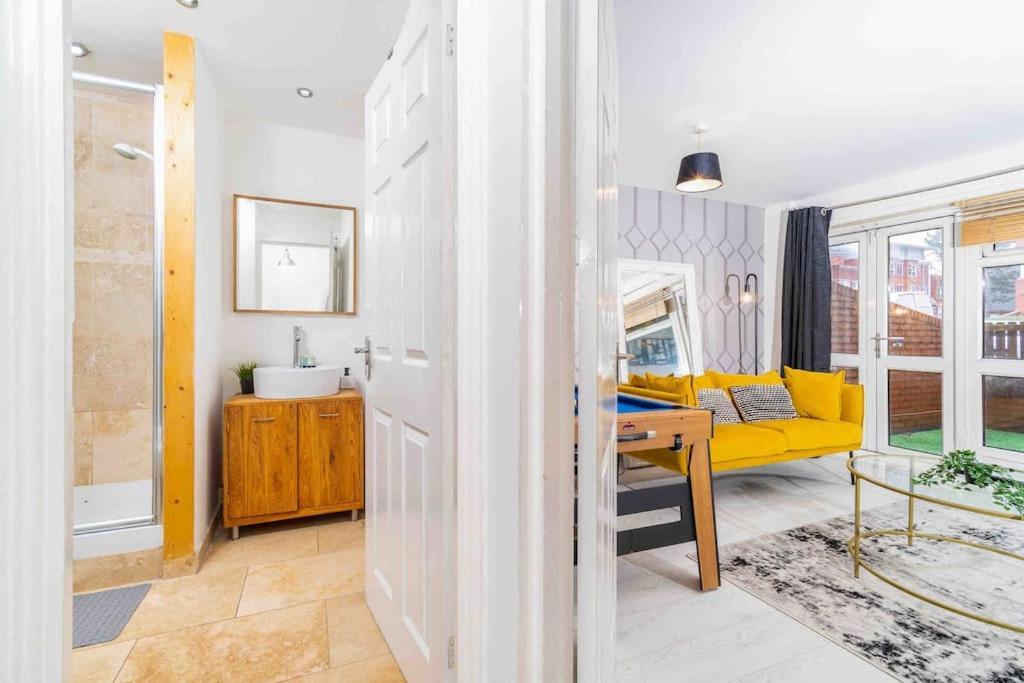 ✪Central✪6Bed✪ Parking✪Pool Table✪Private Patio ✪ 伯明翰 外观 照片